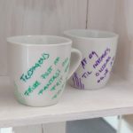 Håndmalede genbrugskrus