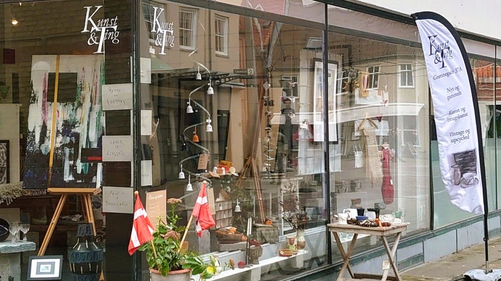 Kunst & Ting - Facadestemning oktober 2025