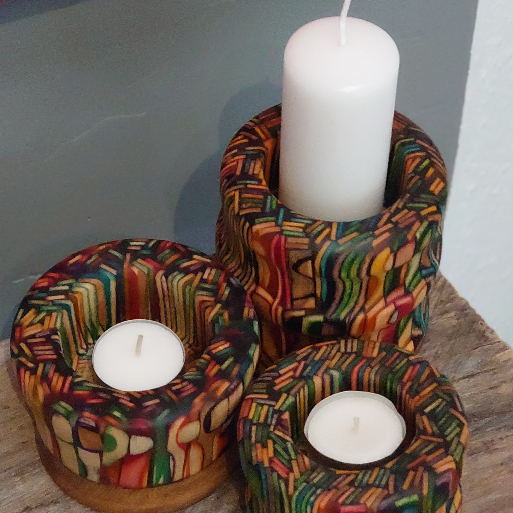 Unika lysestager i træ - farvede